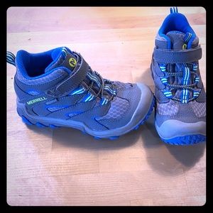 Excellent condition hiking boots